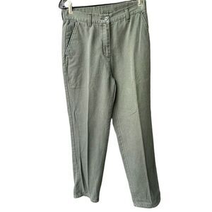 Woolrich size 8 Loden Green 100% cotton straight leg pants.runs small